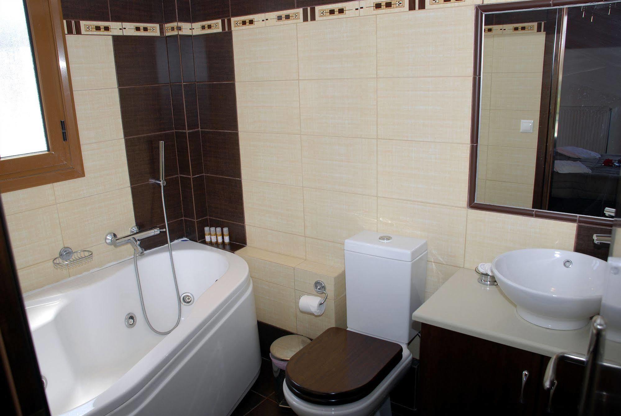 Guest house Hirolakas 2*